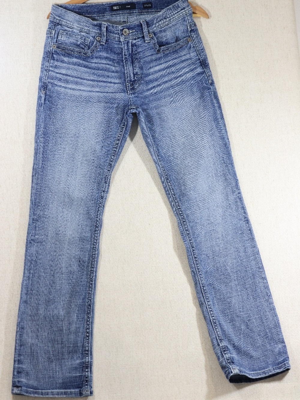 BKE Aiden Jeans Mens 31x32 Straight Leg Medium Wash Blue Denim Buckle